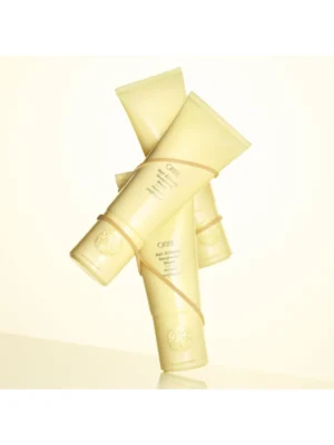 Composición artística de la mascarilla fortalecedora Hair Alchemy de Oribe