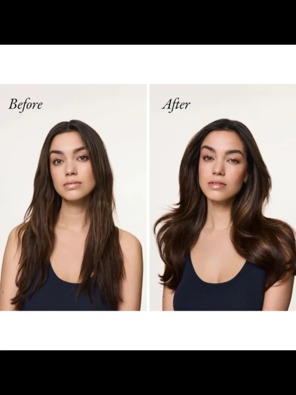 Comparativa de resultados en modelo de cabello oscuro; a la izquierda el cabello se ve liso y natural, a la derecha muestra mayor volumen, suavidad y brillo tras el tratamiento.