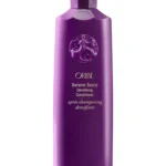 Acondicionador Oribe Serene Scalp Densifying Conditioner para cuero cabelludo y cabello fino, botella morada frontal