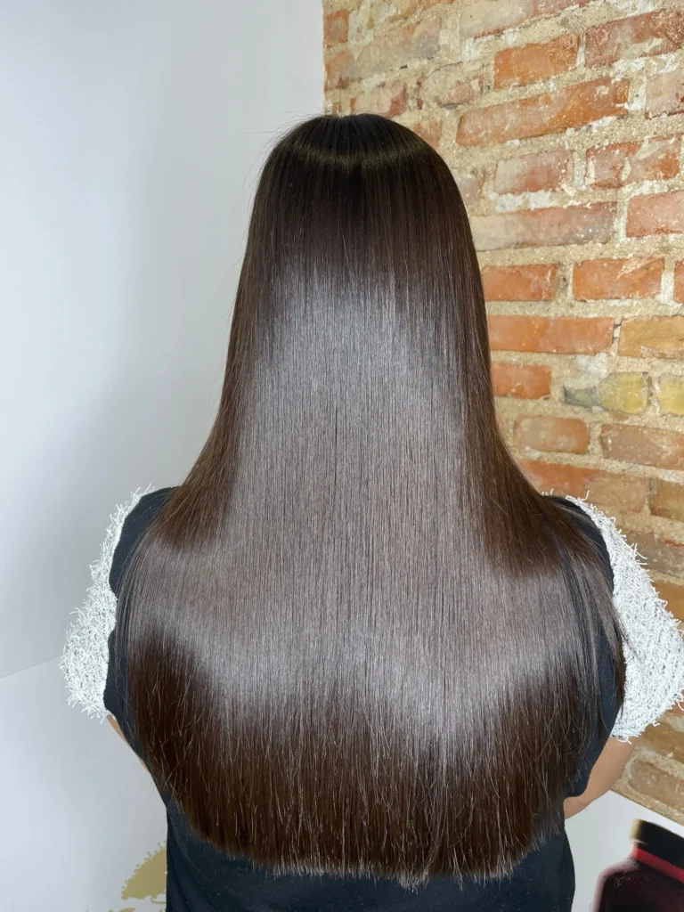 Control del encrespado y acabado pulido con tratamiento Bare de Goa Organics en Salón Rafael Dueñas Madrid