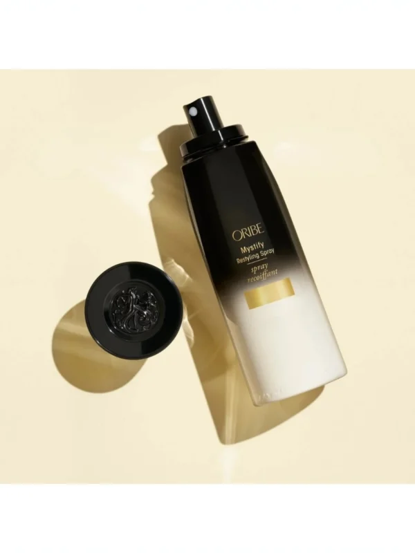 Oribe Mystify Restyling Spray spray profesional para reestilizar y refrescar el cabello entre lavados
