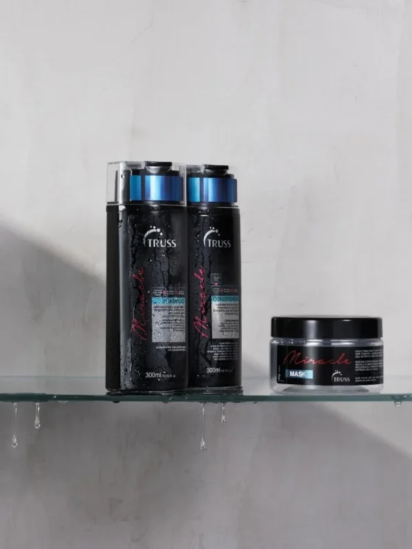 Rutina Truss Miracle con champú acondicionador y Miracle Mask tratamiento reparador completo